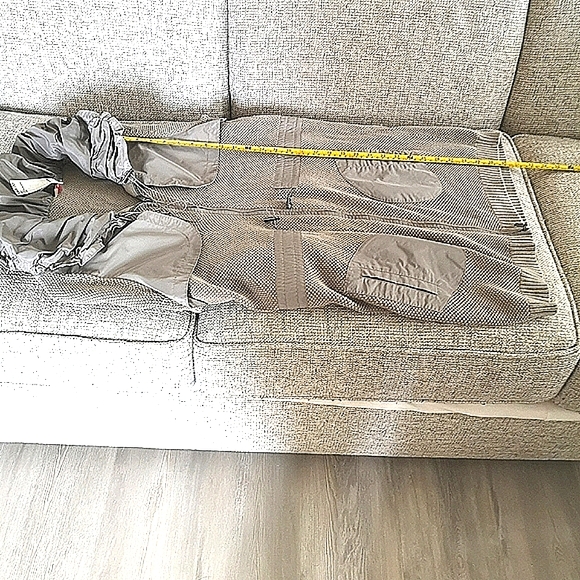 Coat - Picture 7 of 9